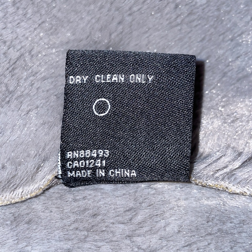 BNCI By Blanc Noir.  Gray Teddy Jacket with Waterfall Front.  Size Small. - Picture 5 of 6